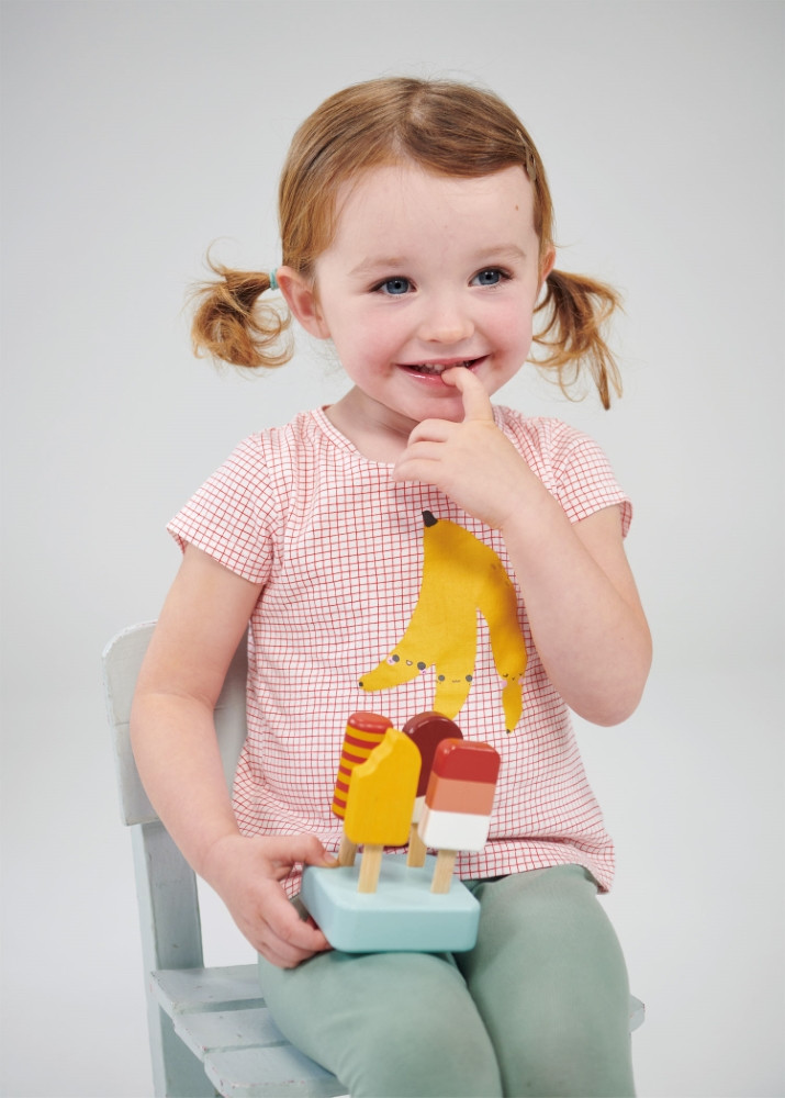 Mentari Ledai ant pagaliuko su laikikliu