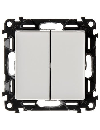 Baltas jungiklis Niloe Step Legrand 863105