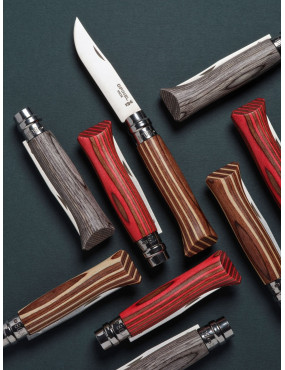 Peilis Opinel Nr.8 Laminated Red nerūdijančio plieno ašmenimis ir raudona beržo rankena