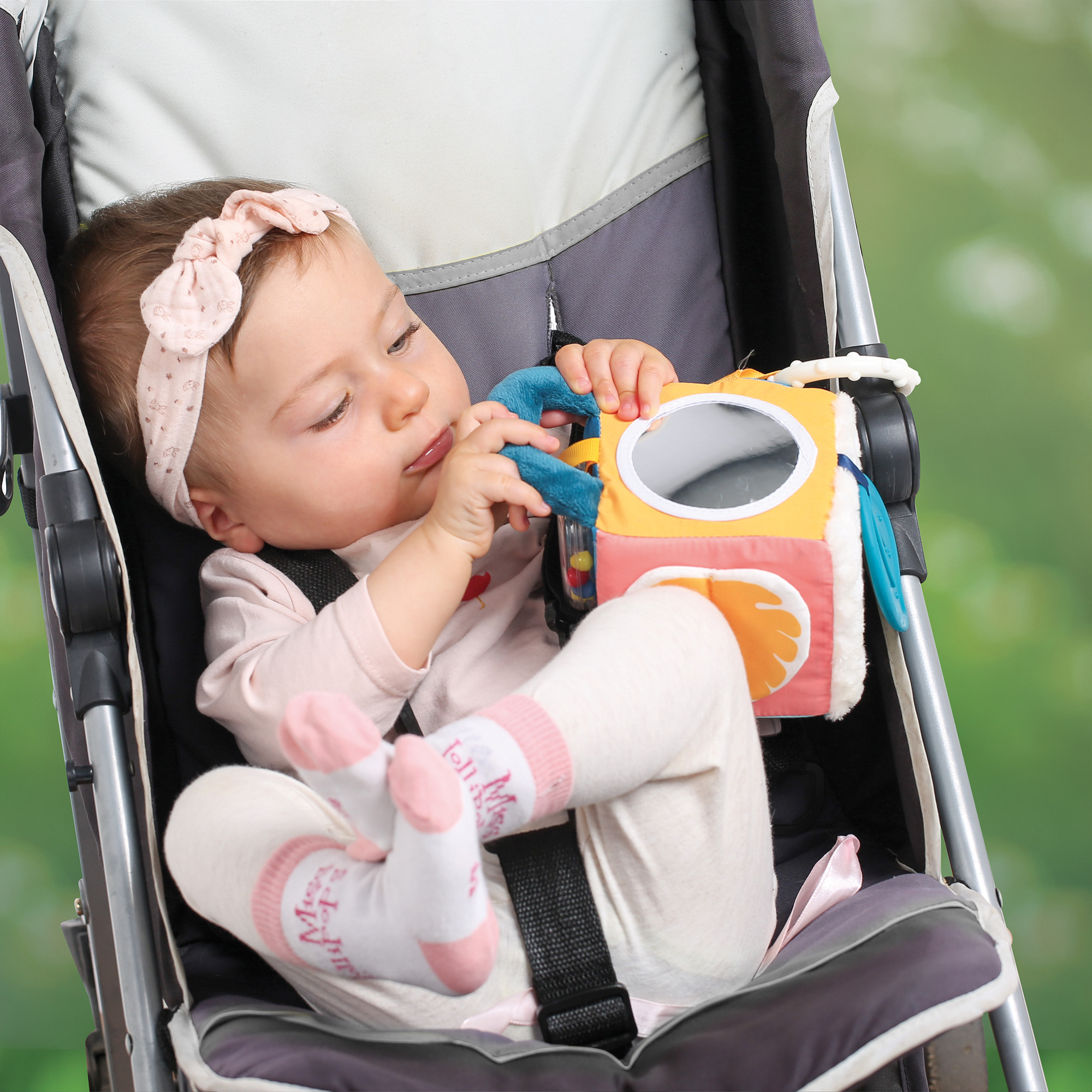 LUDI medžiaginis veiklos kubas lapeliai