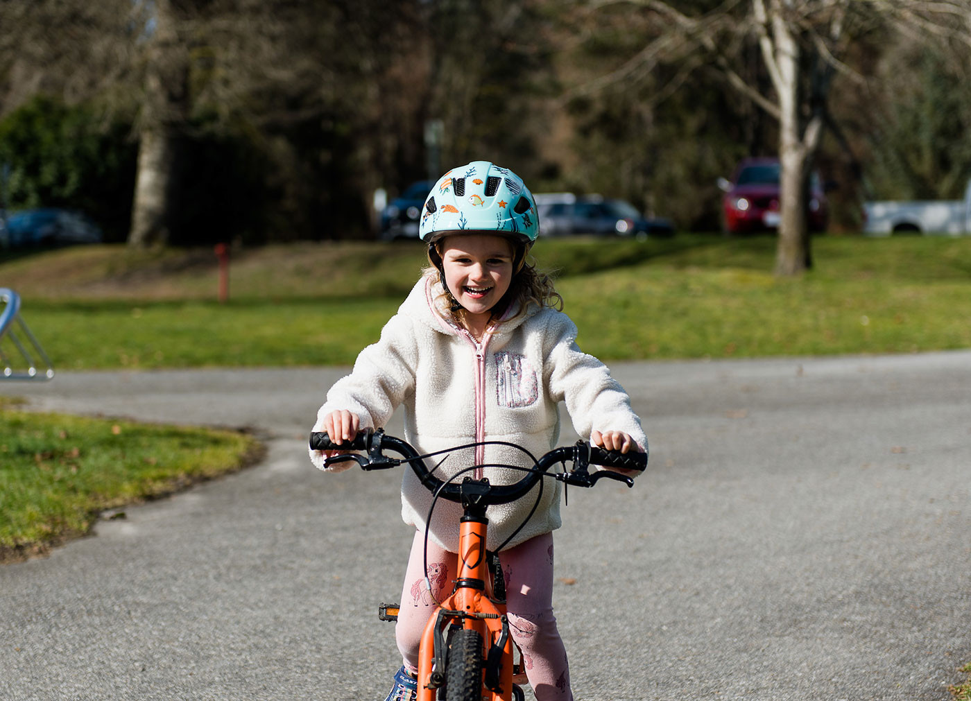 Lazer Pnut KinetiCore Sealife dviratininko šalmas