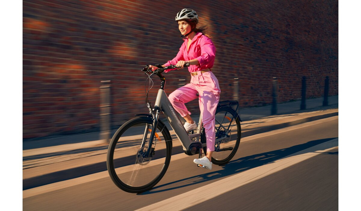 KROSS Trans Hybrid LS 20 561 Wh gry g elektrinis miesto dviratis 28