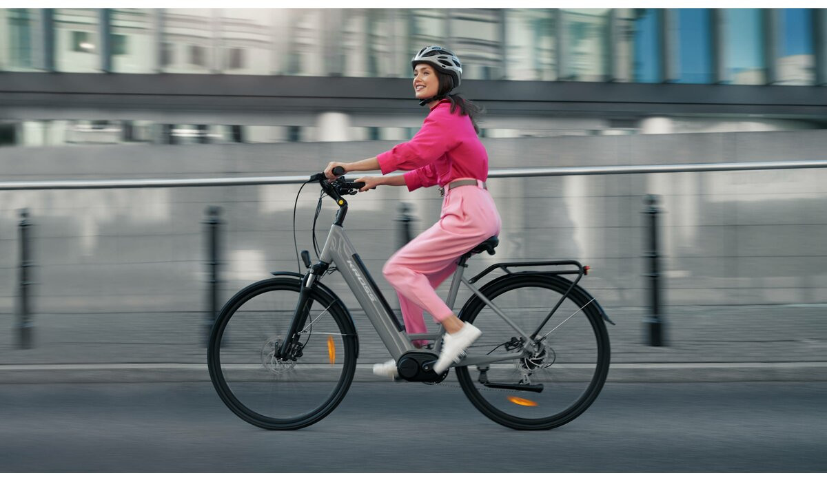 KROSS Trans Hybrid LS 20 561 Wh gry g elektrinis miesto dviratis 28