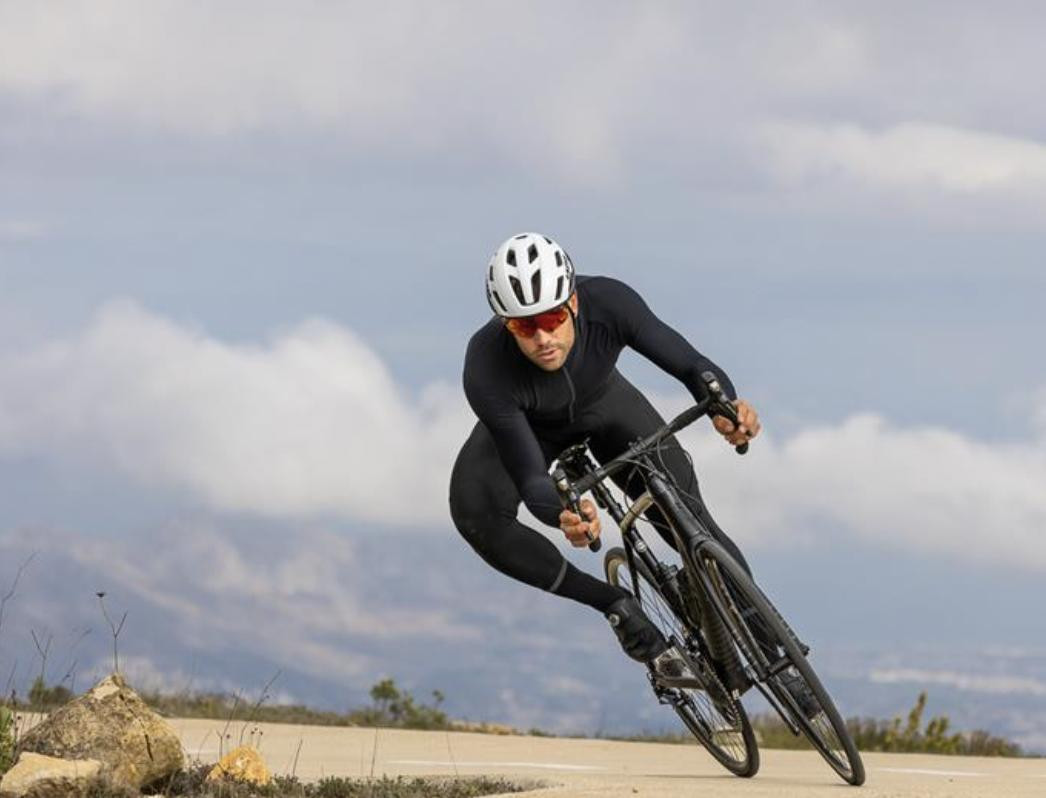 Lazer Strada KinetiCore White šalmas