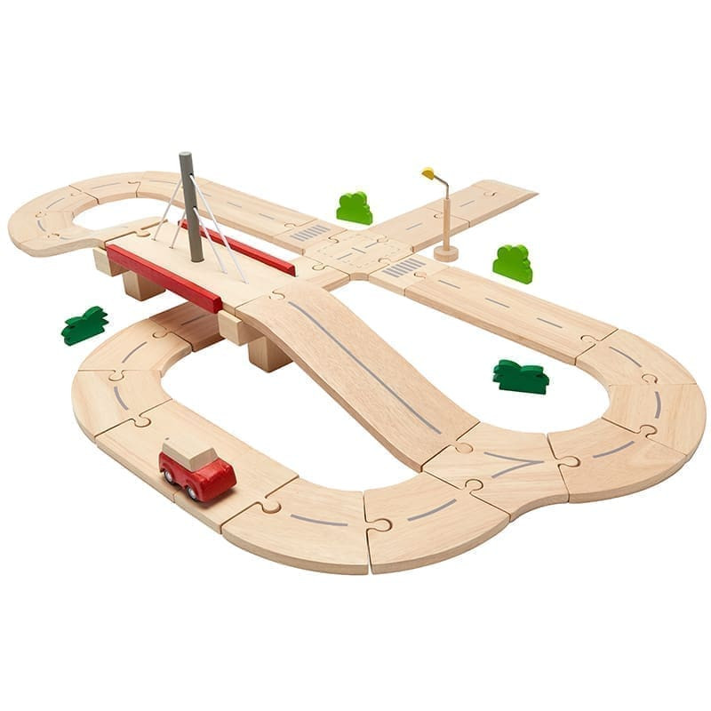 Medinis žaislas „Žaislinė automobilių trasa” PlanToys PT6208