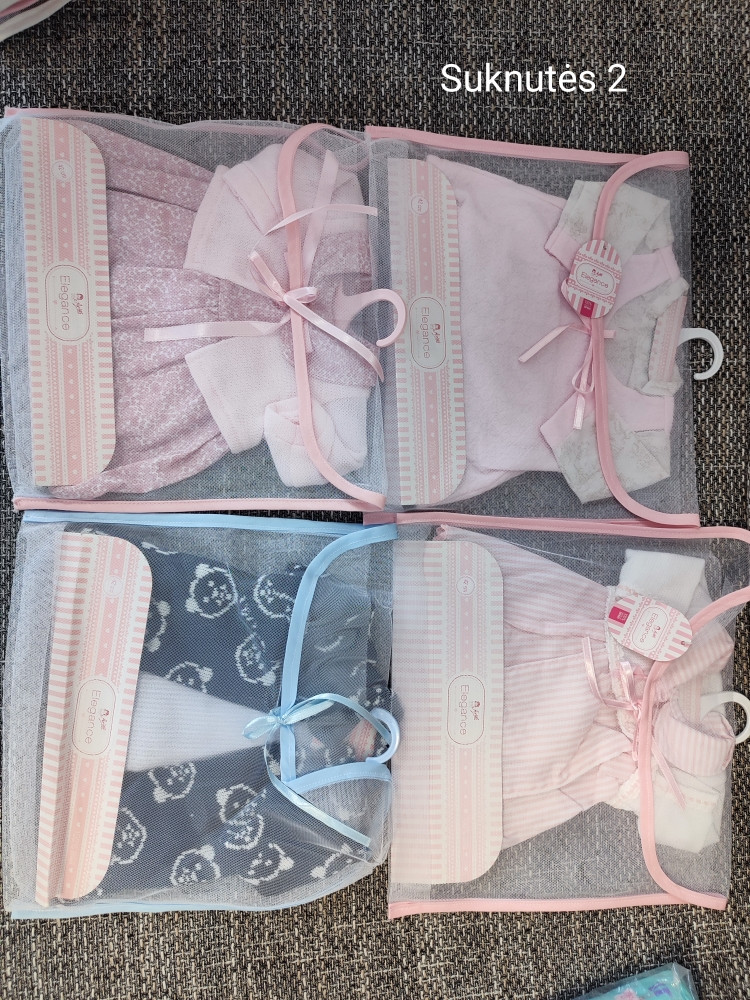 Arias rūbeliai lėlei 42 cm