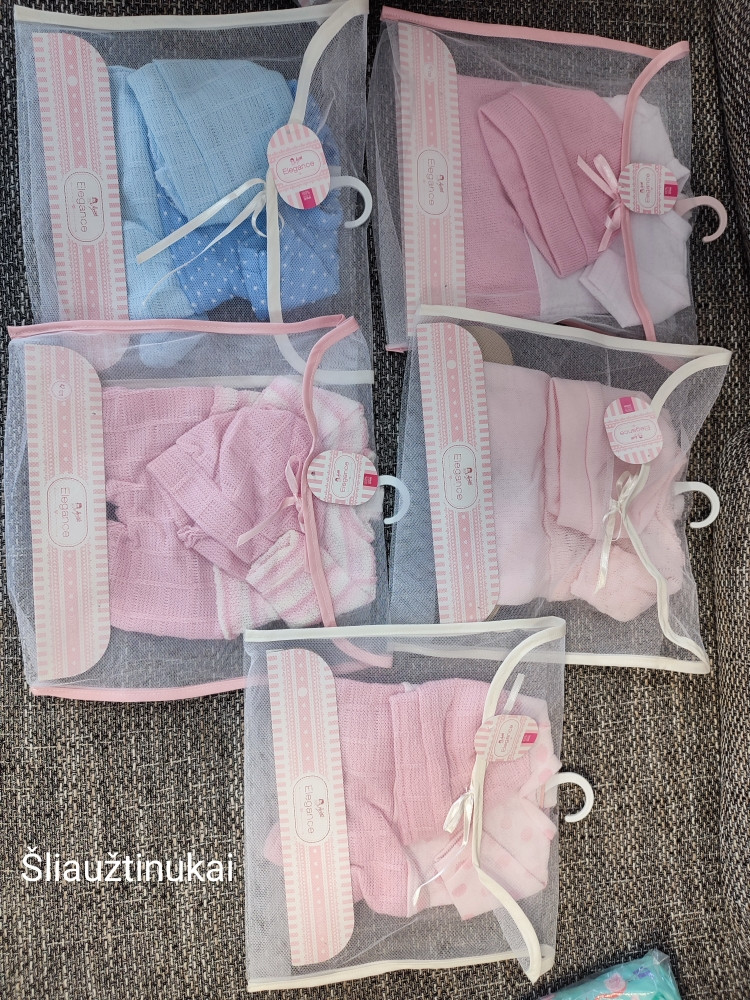 Arias rūbeliai lėlei 42 cm