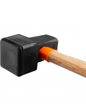 Kūjis medine rankena 1500 g